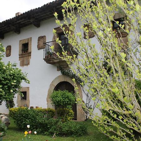 Gasthaus Casona De Trevino Cosgaya Exterior foto