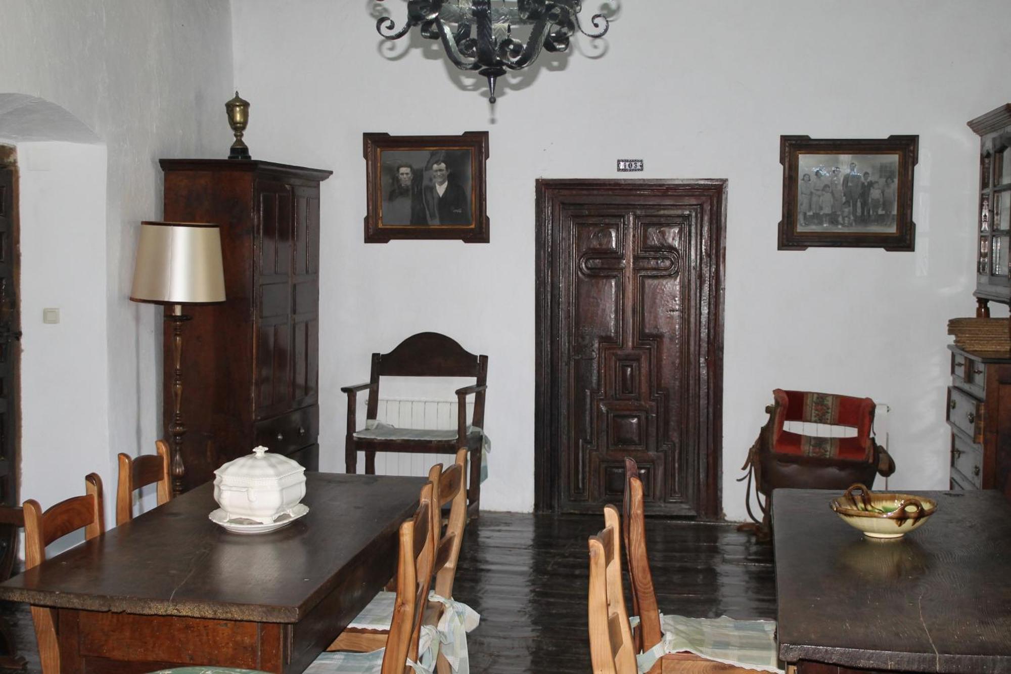 Gasthaus Casona De Trevino Cosgaya Exterior foto