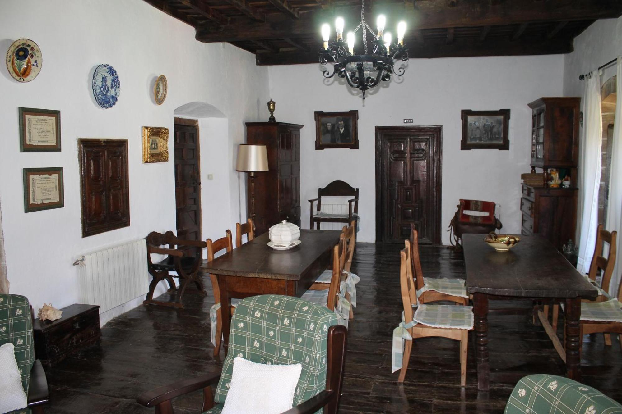 Gasthaus Casona De Trevino Cosgaya Exterior foto