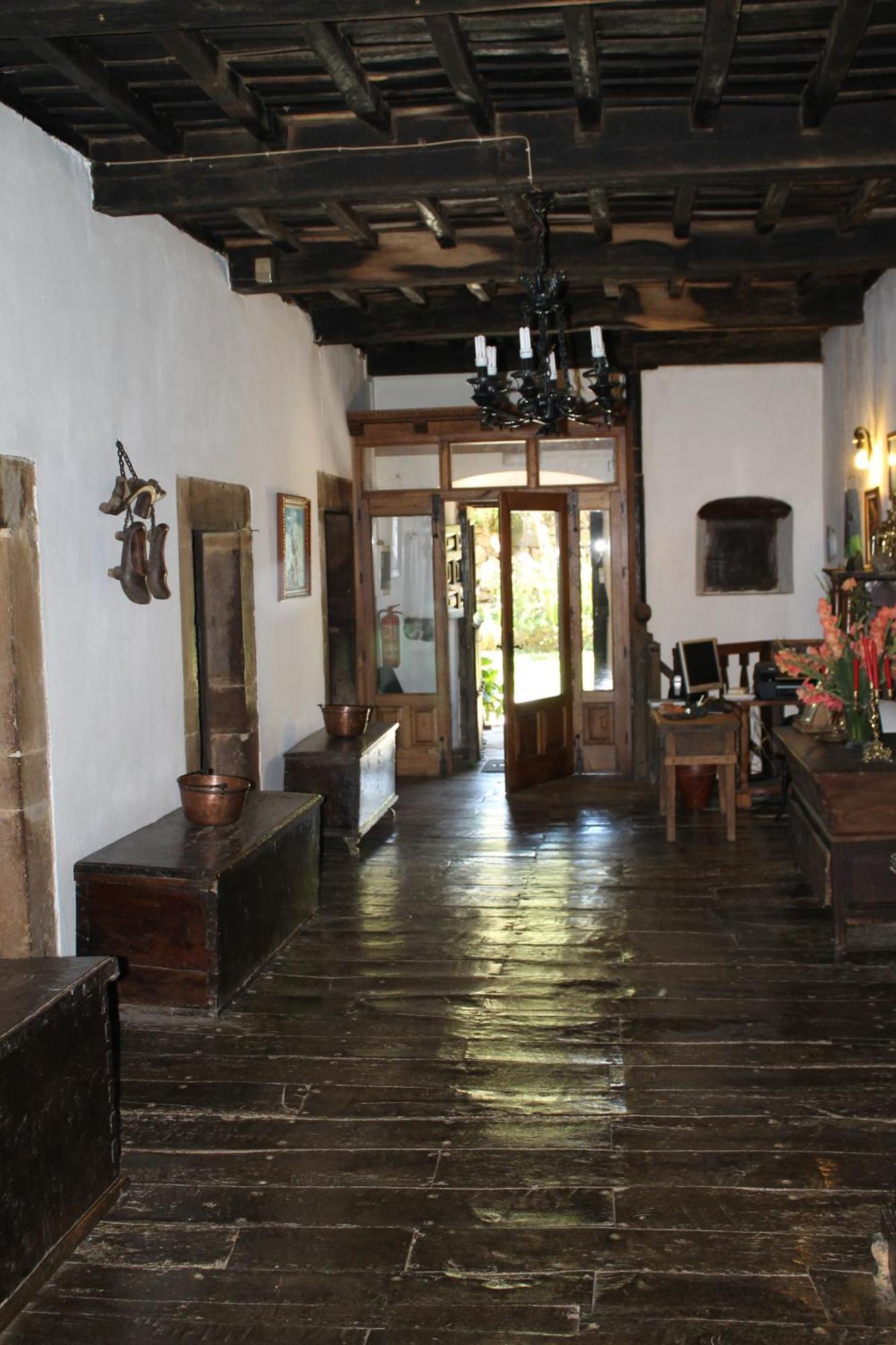 Gasthaus Casona De Trevino Cosgaya Exterior foto